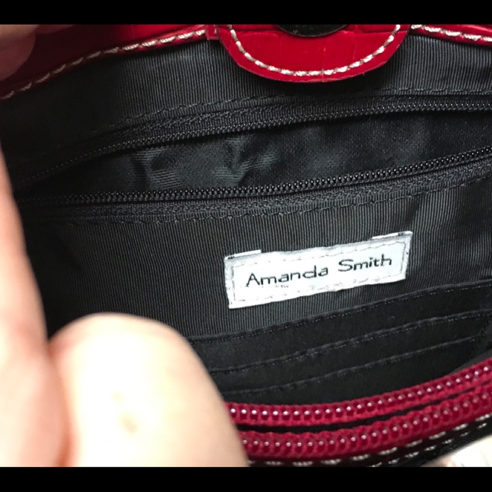 Red Mini-Purse - Picture 3 of 4